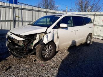  Salvage Kia Sedona