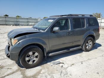  Salvage Nissan Pathfinder