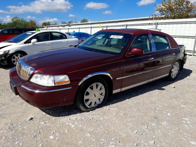  Salvage Lincoln Towncar