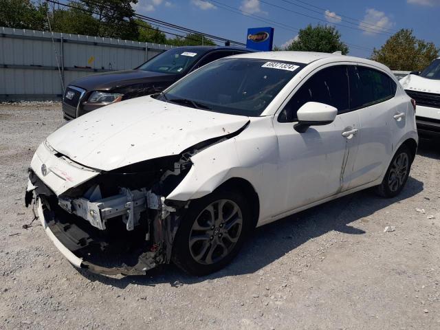  Salvage Toyota Yaris