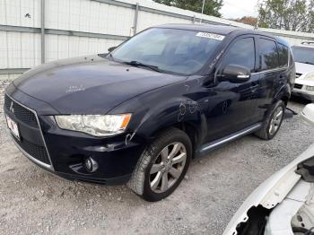  Salvage Mitsubishi Outlander