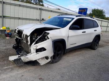  Salvage Jeep Cherokee