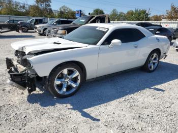  Salvage Dodge Challenger