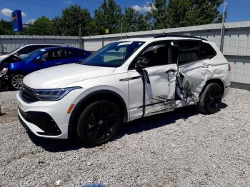  Salvage Volkswagen Tiguan