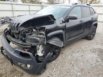  Salvage Jeep Cherokee