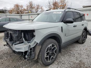  Salvage Ford Bronco