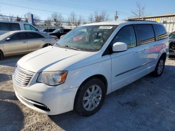  Salvage Chrysler Minivan