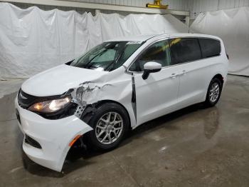  Salvage Chrysler Minivan