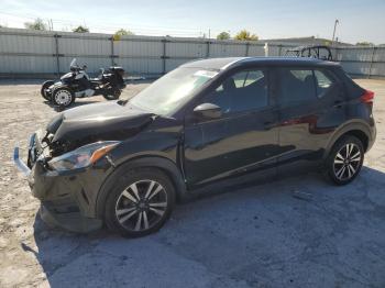  Salvage Nissan Kicks