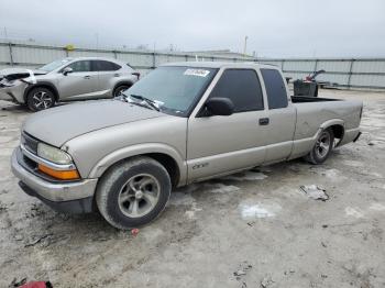  Salvage Chevrolet S-10