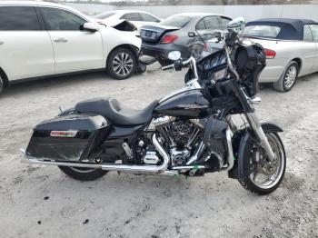  Salvage Harley-Davidson Fl