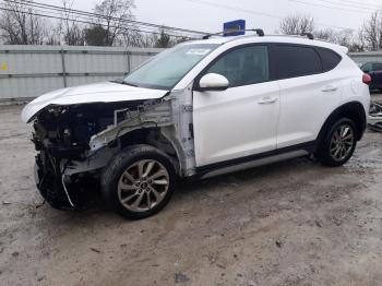  Salvage Hyundai TUCSON