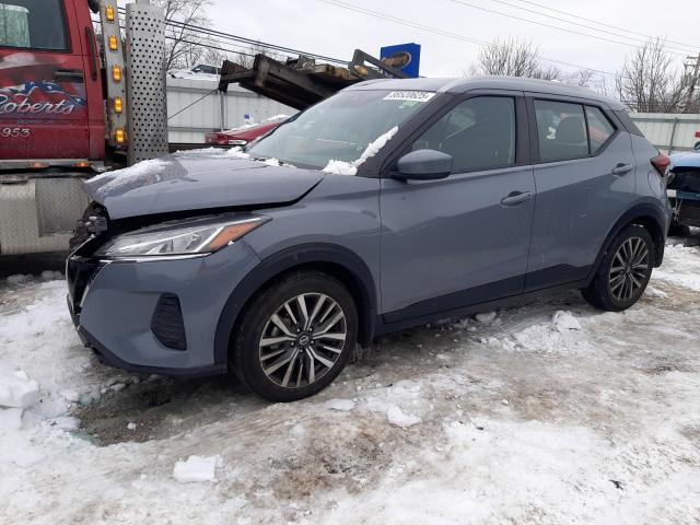  Salvage Nissan Kicks