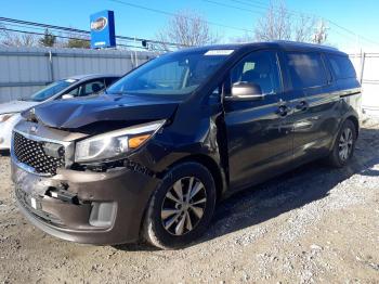  Salvage Kia Sedona