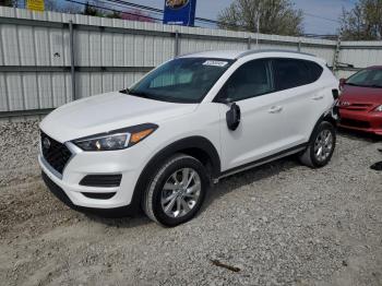  Salvage Hyundai TUCSON