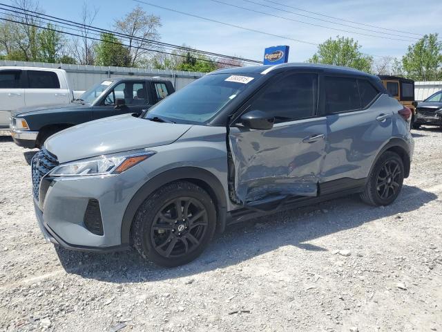  Salvage Nissan Kicks