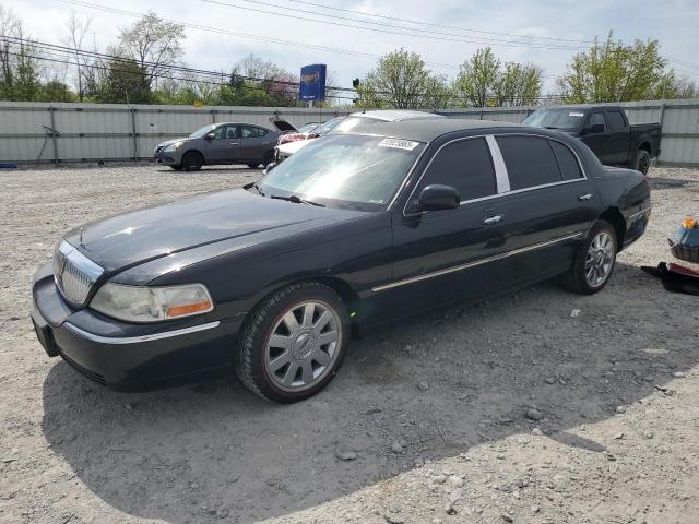 Salvage Lincoln Towncar