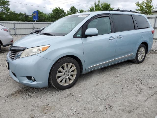 Salvage Toyota Sienna