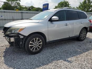  Salvage Nissan Pathfinder