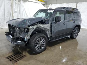  Salvage Toyota Land Cruis