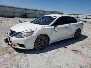  Salvage Nissan Altima