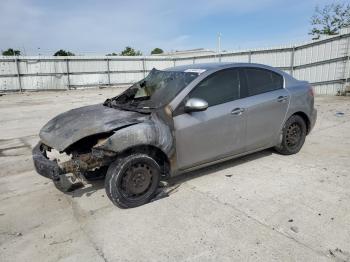  Salvage Mazda 3