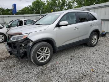 Salvage Kia Sorento