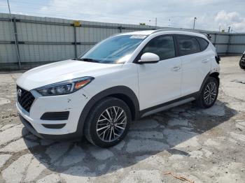  Salvage Hyundai TUCSON
