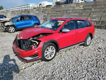  Salvage Volkswagen Golf