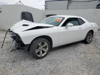  Salvage Dodge Challenger