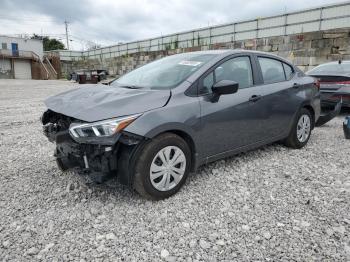  Salvage Nissan Versa