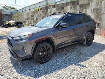  Salvage Toyota RAV4