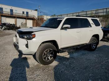  Salvage Toyota 4Runner