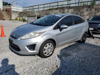  Salvage Ford Fiesta