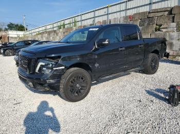  Salvage Nissan Titan