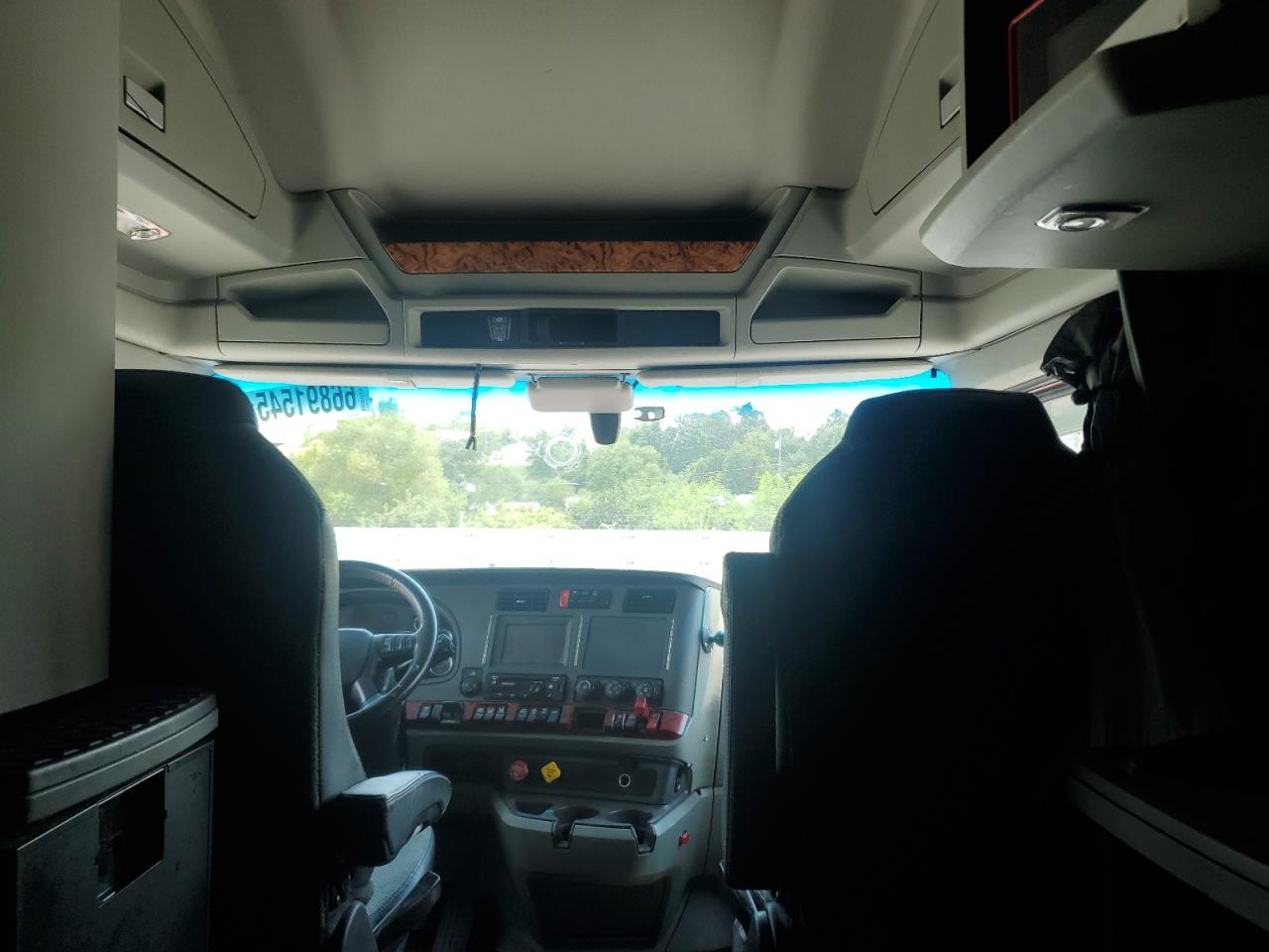 Kenworth T680 T680 Image 6