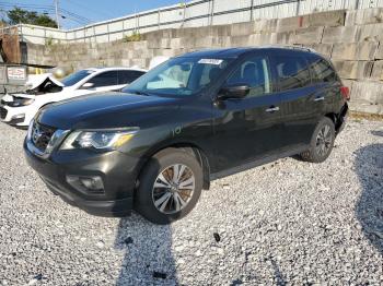  Salvage Nissan Pathfinder