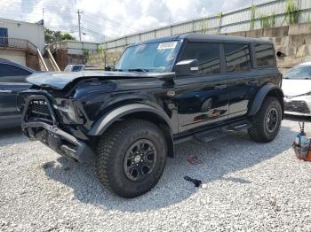  Salvage Ford Bronco