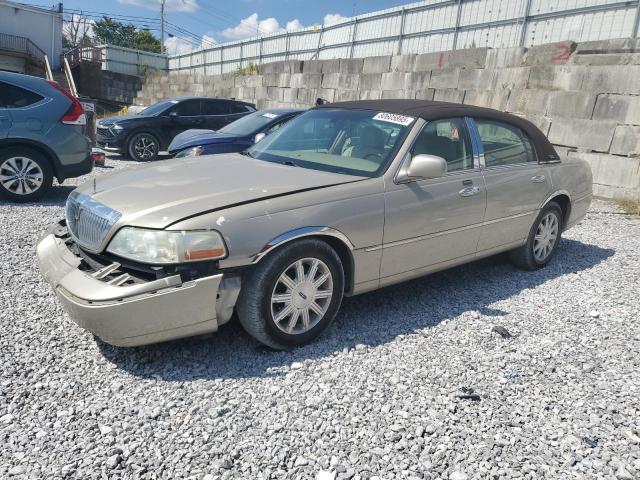  Salvage Lincoln Towncar