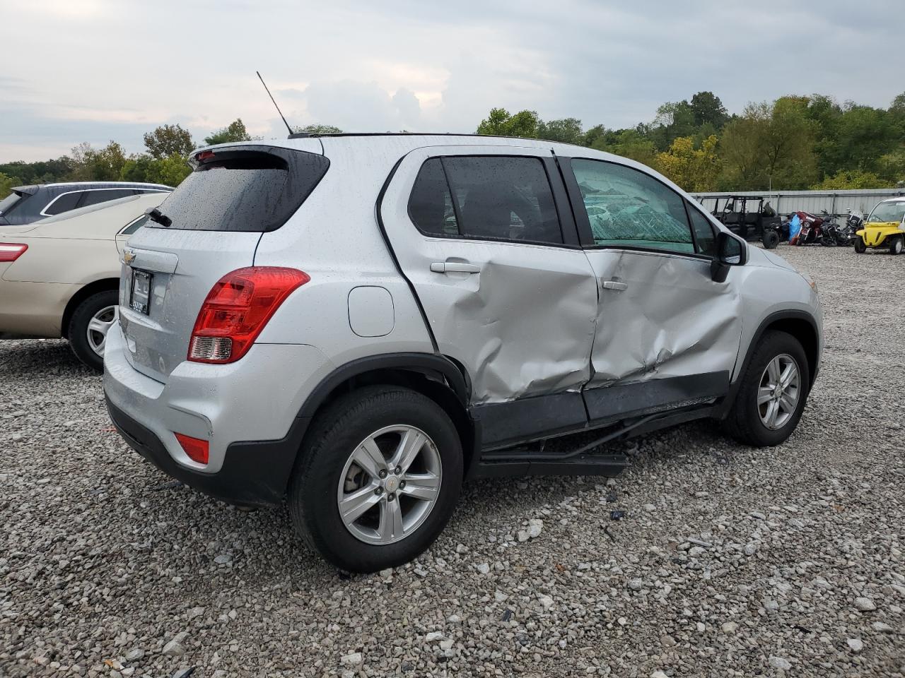 Chevrolet Trax Ls Image 5