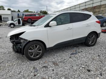  Salvage Hyundai TUCSON