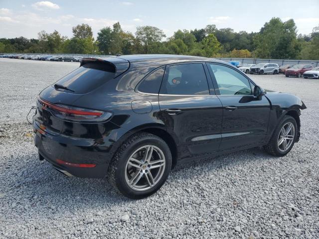 Porsche Macan Image 12
