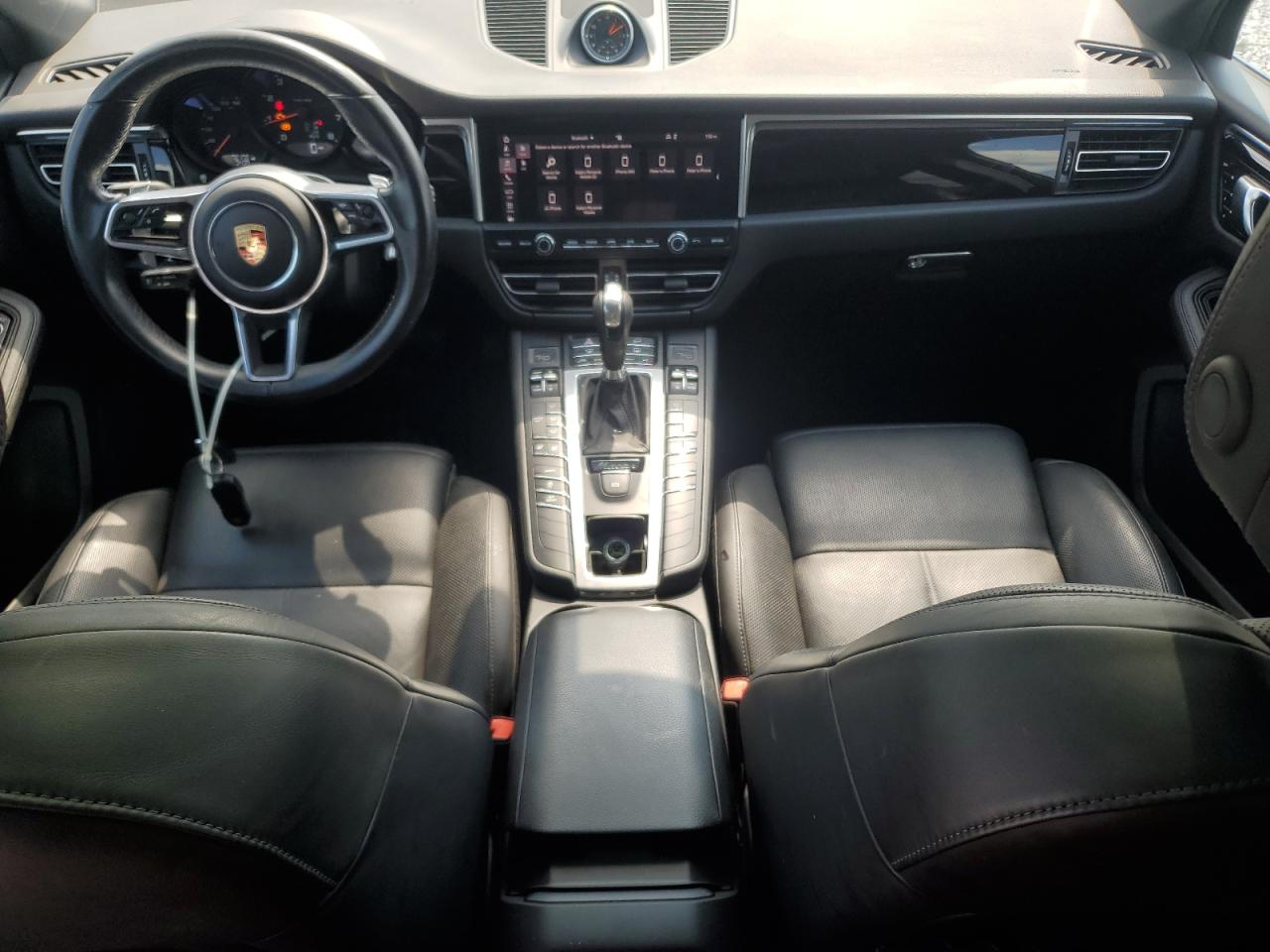 Porsche Macan Image 8