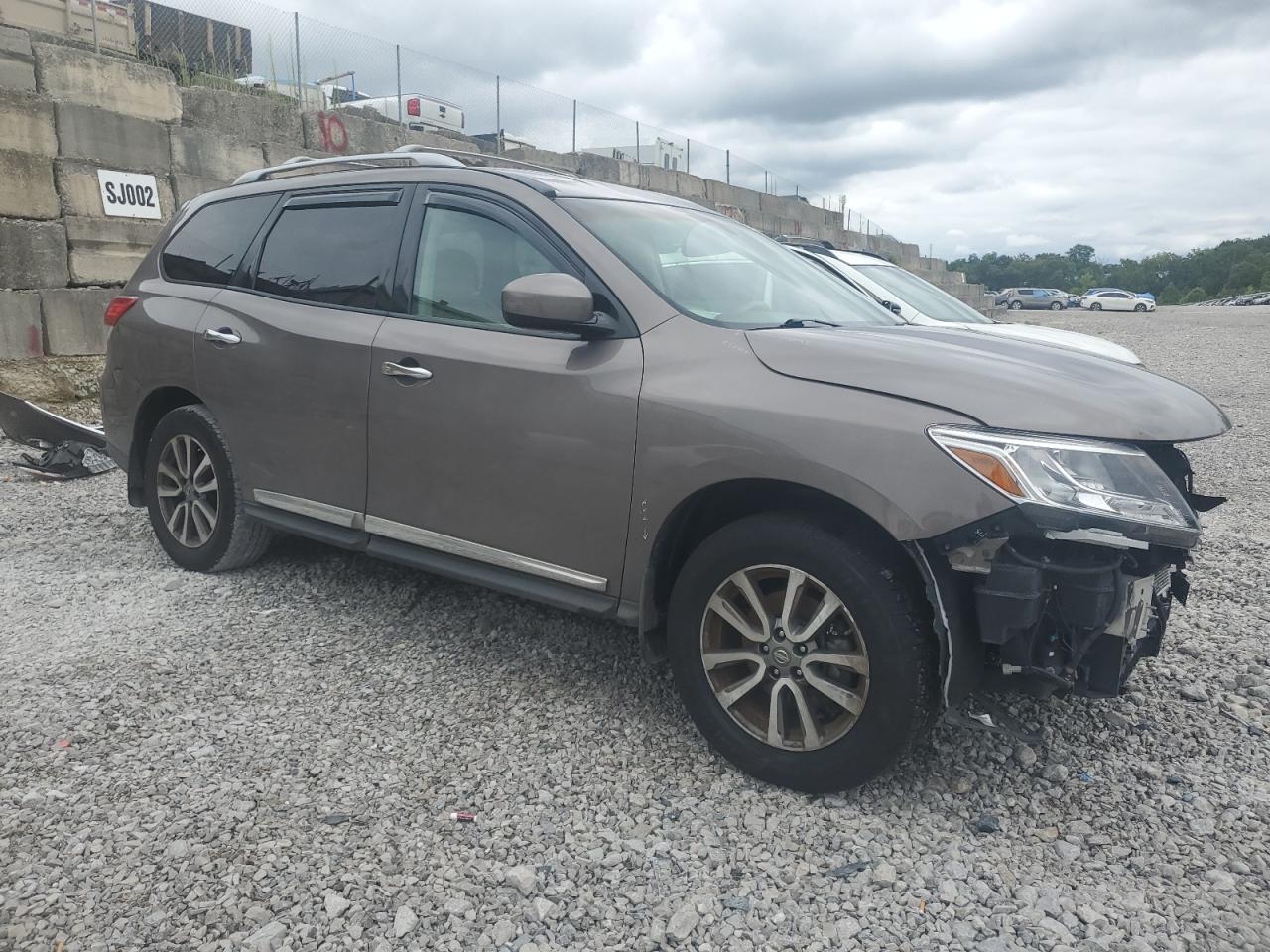 Nissan Pathfinder S Image 10