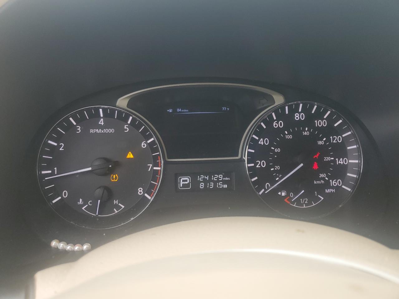 Nissan Pathfinder S Image 12