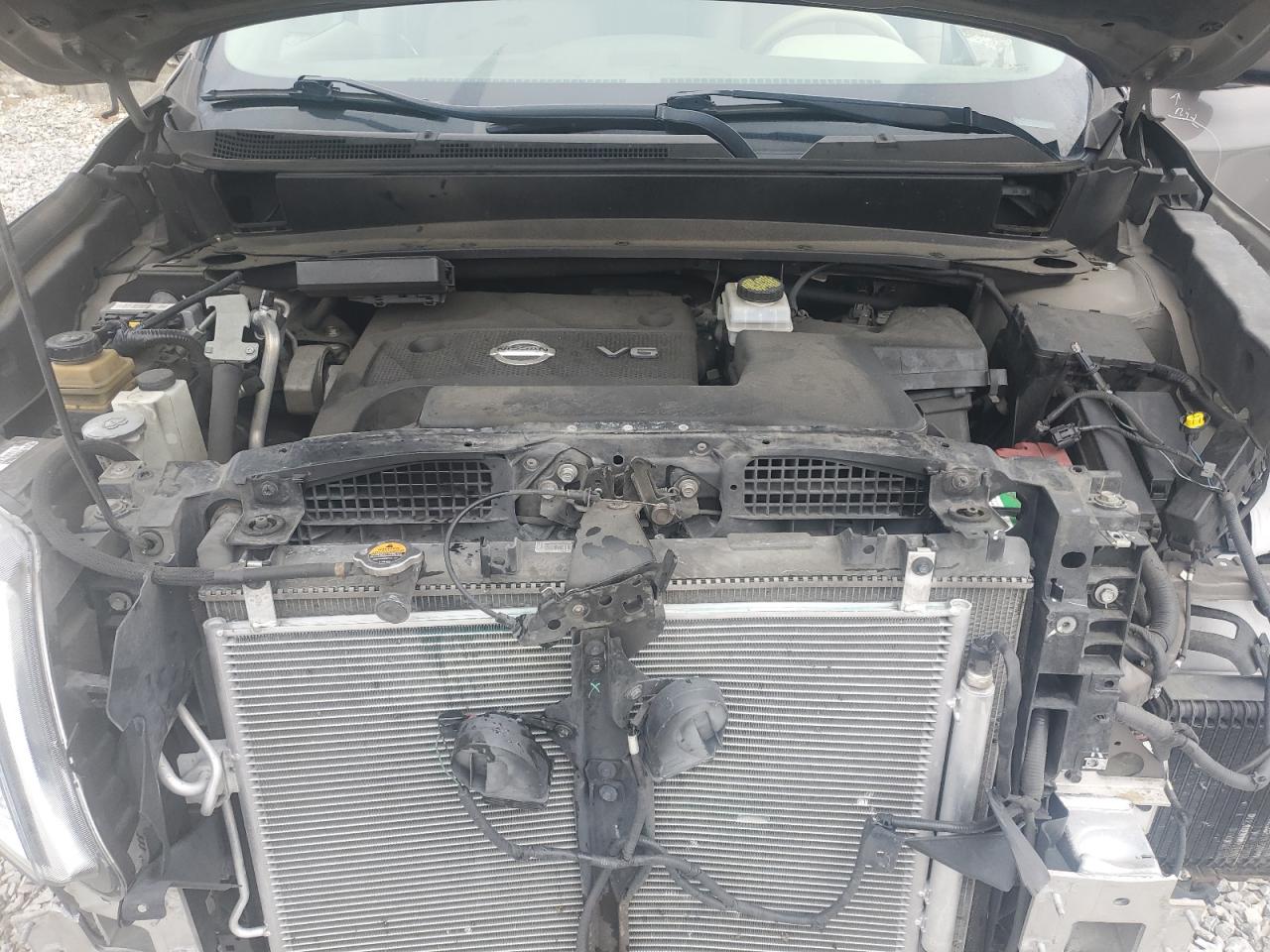 Nissan Pathfinder S Image 13