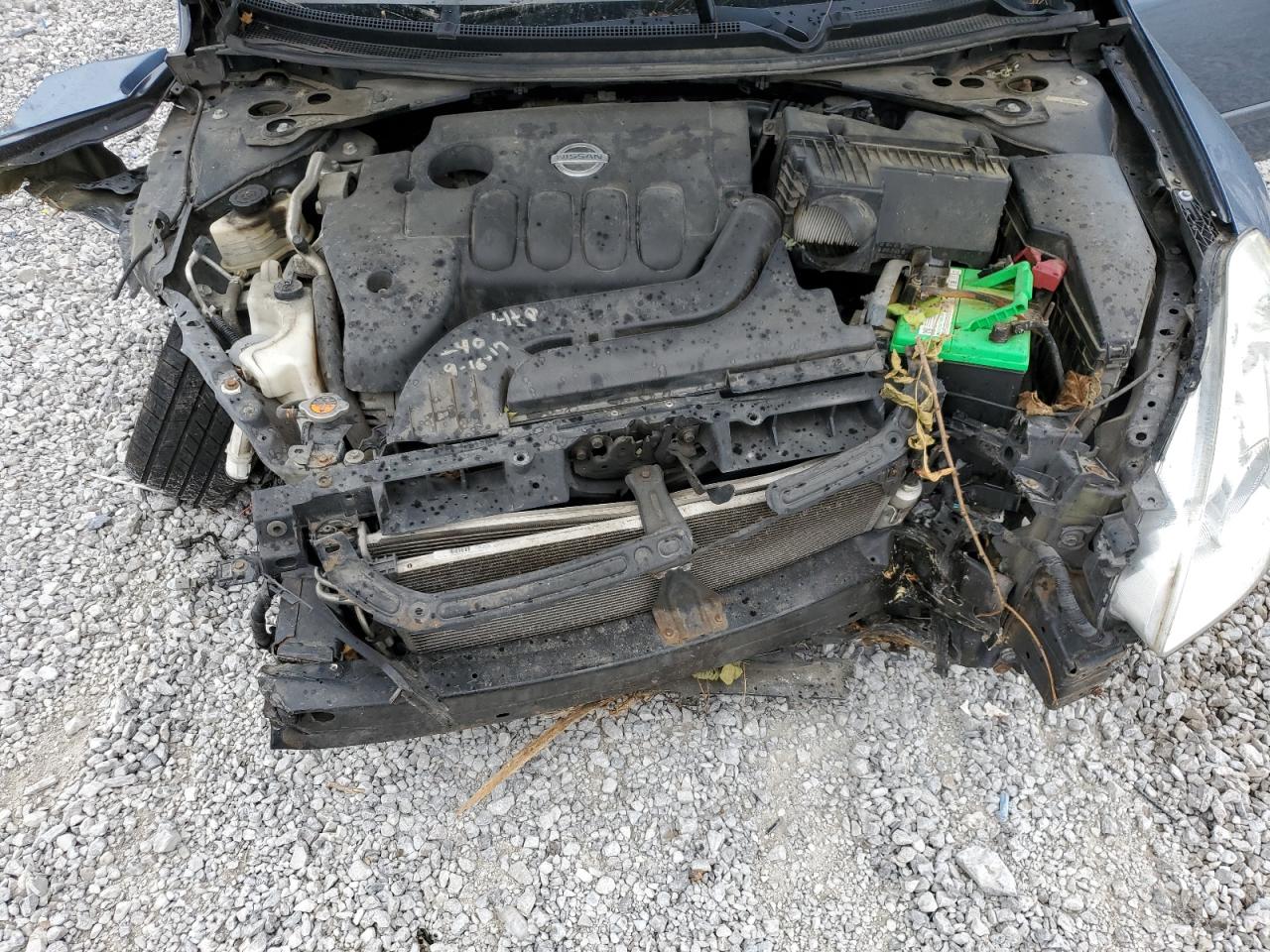 Nissan Altima Base Image 8