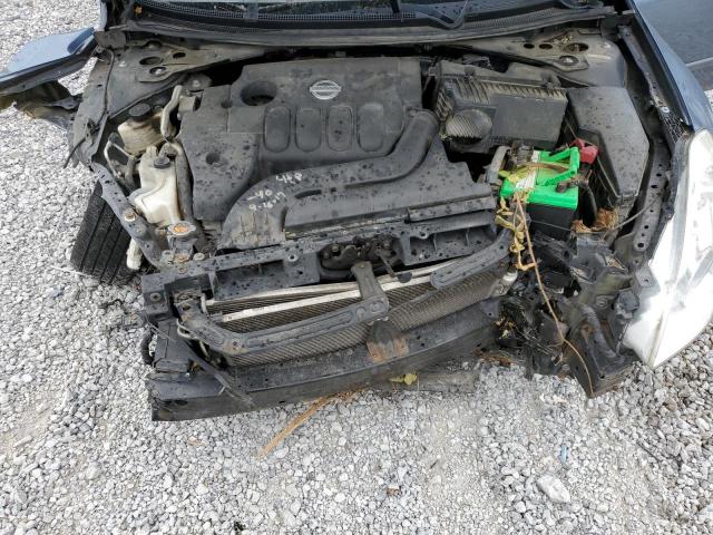 Nissan Altima Base Image 8