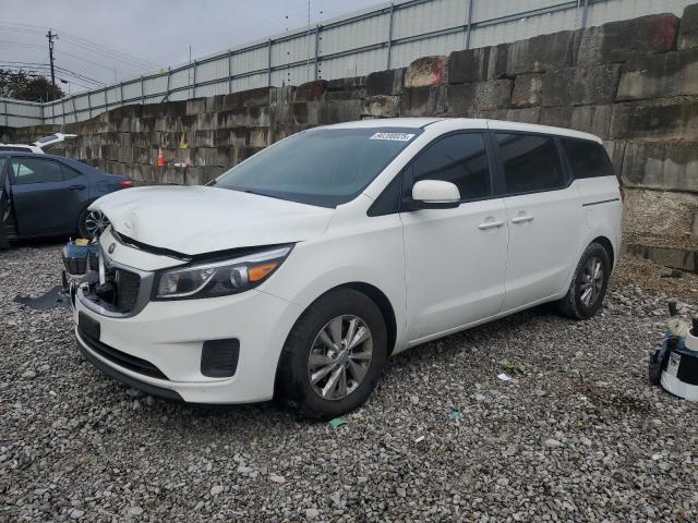  Salvage Kia Sedona