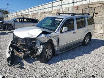  Salvage Nissan Pathfinder